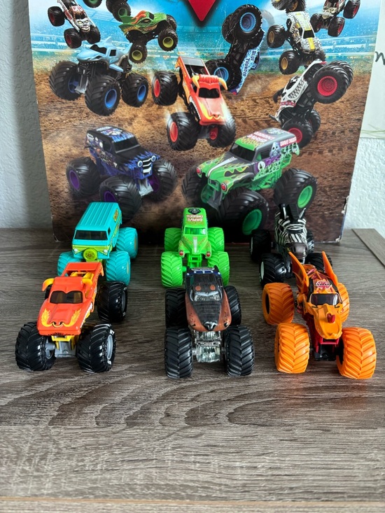 Monster Jam Other - Monster Jam Trucks 1:64 Bundle of Six